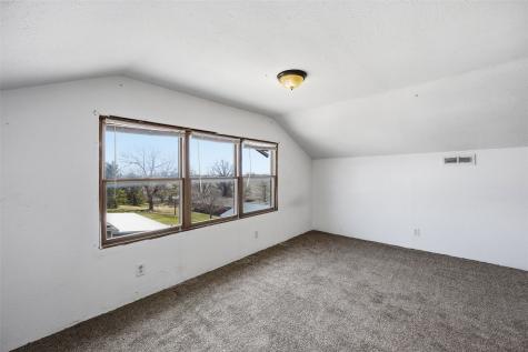 406 4th Street Deep River IA 52222