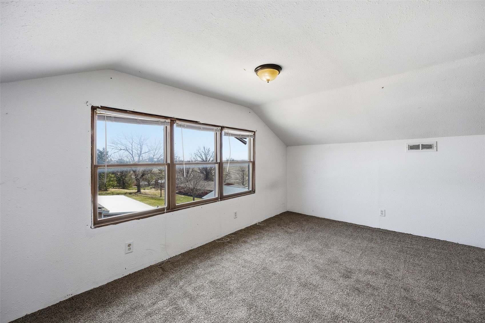 406 4th Street Deep River IA 52222