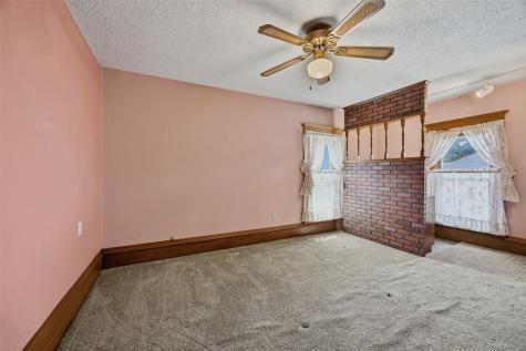 313 3rd Avenue Clarence IA 52216