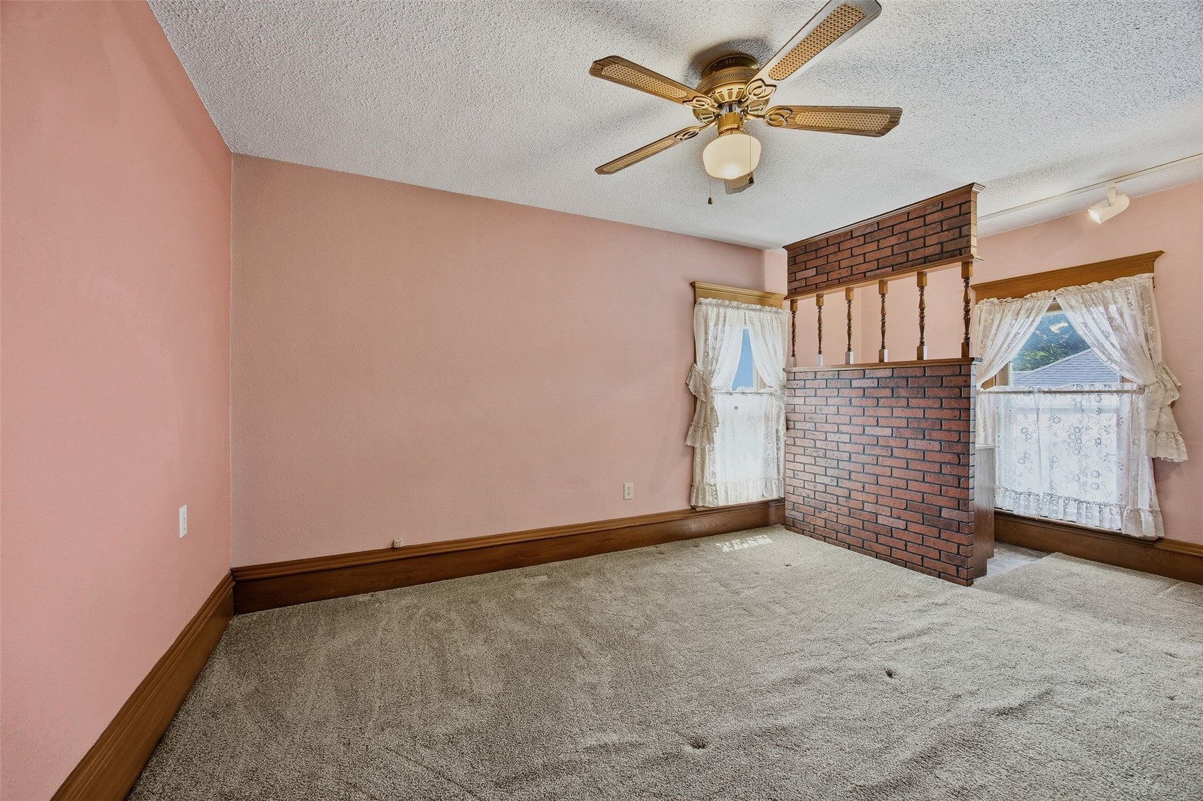 313 3rd Avenue Clarence IA 52216