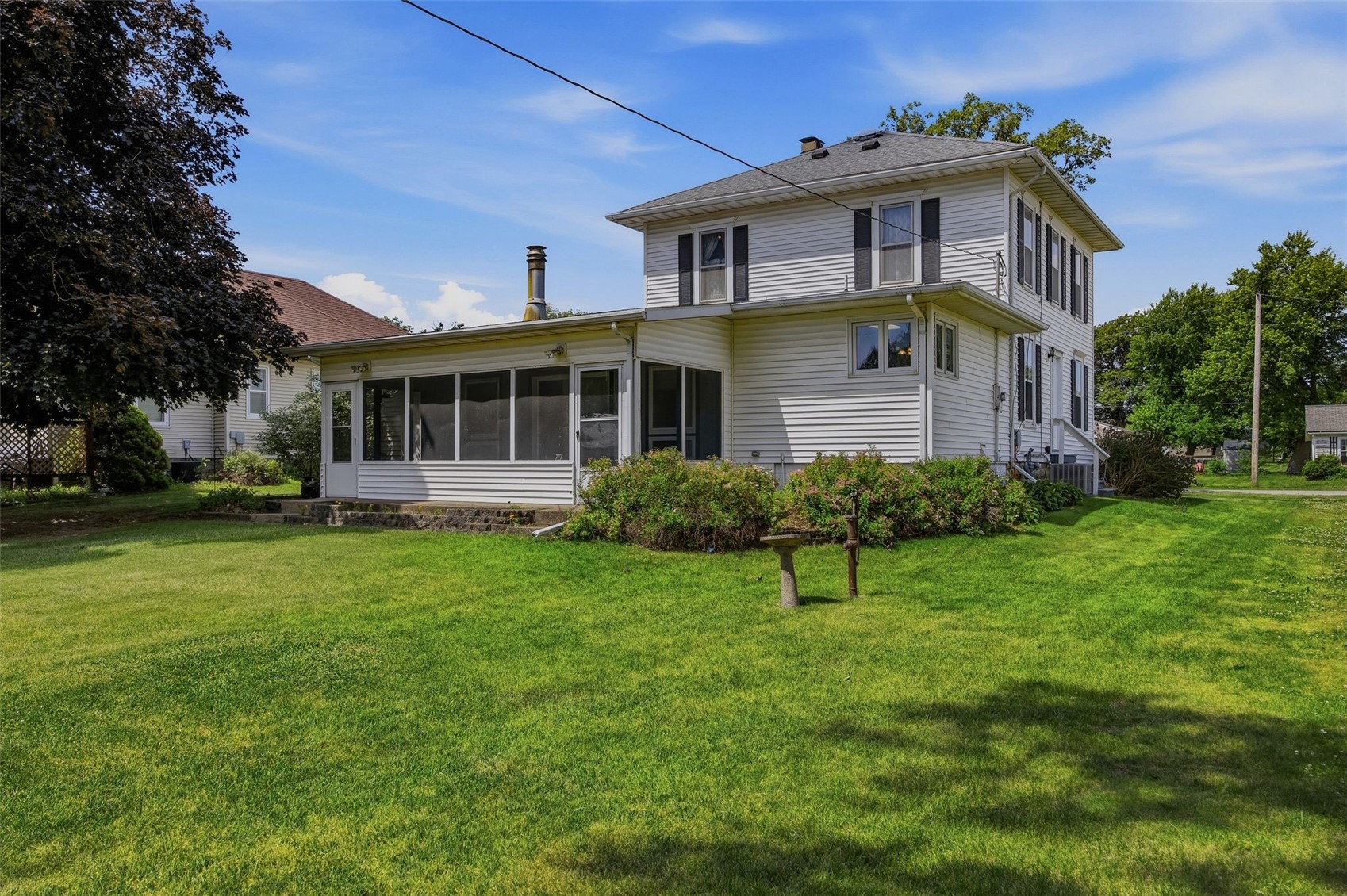 313 3rd Avenue Clarence IA 52216