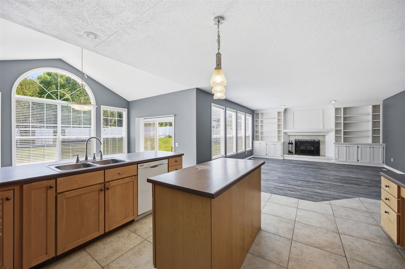161 Autumn Woods Drive NW Cedar Rapids IA 52405