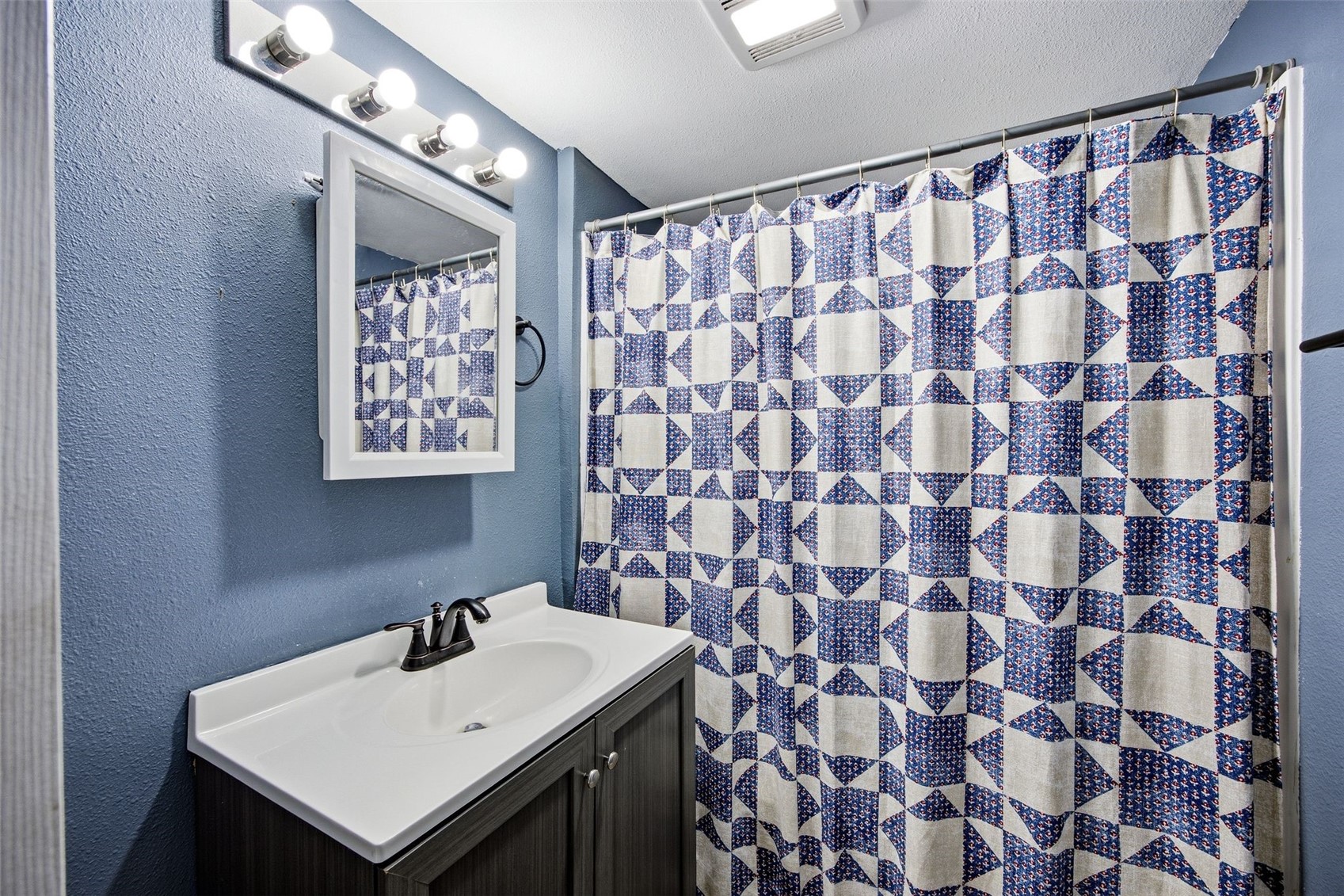 304 Maple Street Center Point IA 52213