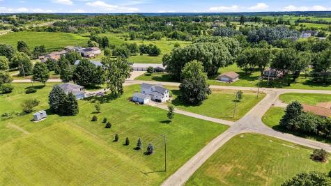 304 Maple Street Center Point IA 52213
