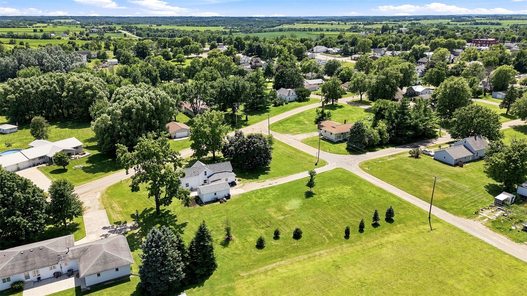304 Maple Street Center Point IA 52213
