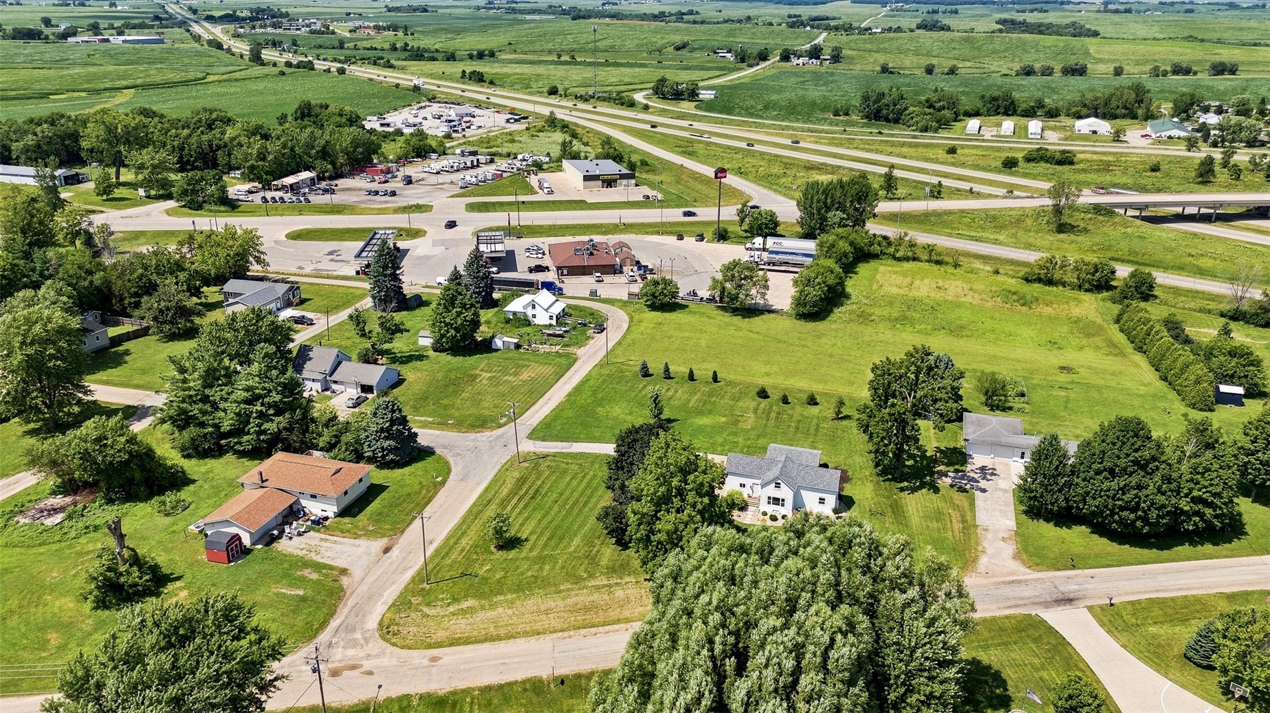 304 Maple Street Center Point IA 52213