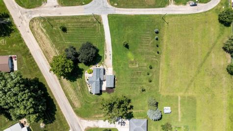 304 Maple Street Center Point IA 52213