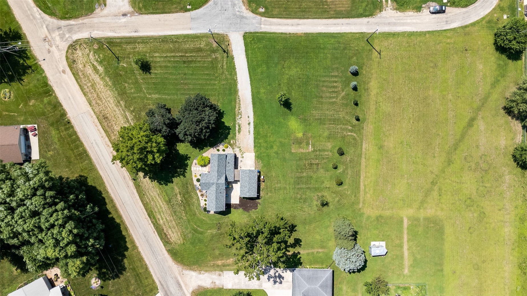 304 Maple Street Center Point IA 52213