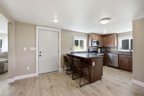 304 Maple Street Center Point IA 52213