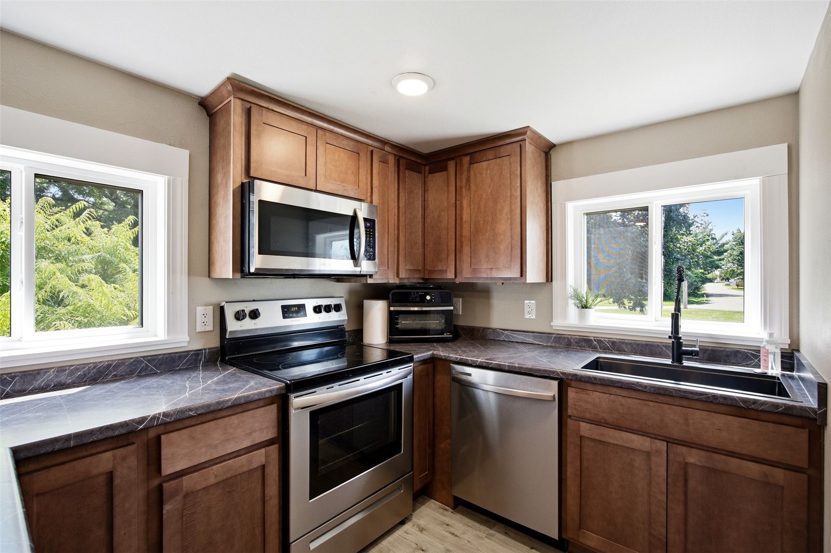 304 Maple Street Center Point IA 52213