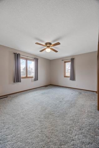147 W Cemetery Road Fairfax IA 52228