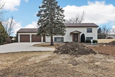 147 W Cemetery Road Fairfax IA 52228