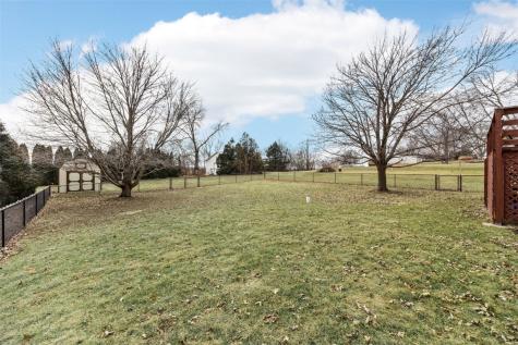 147 W Cemetery Road Fairfax IA 52228