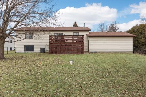 147 W Cemetery Road Fairfax IA 52228