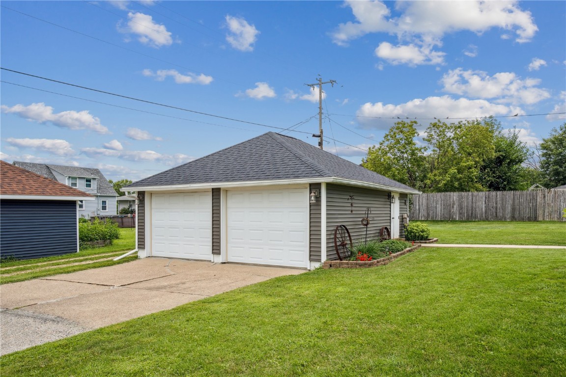 501 Jefferson Avenue Lowden IA 52255