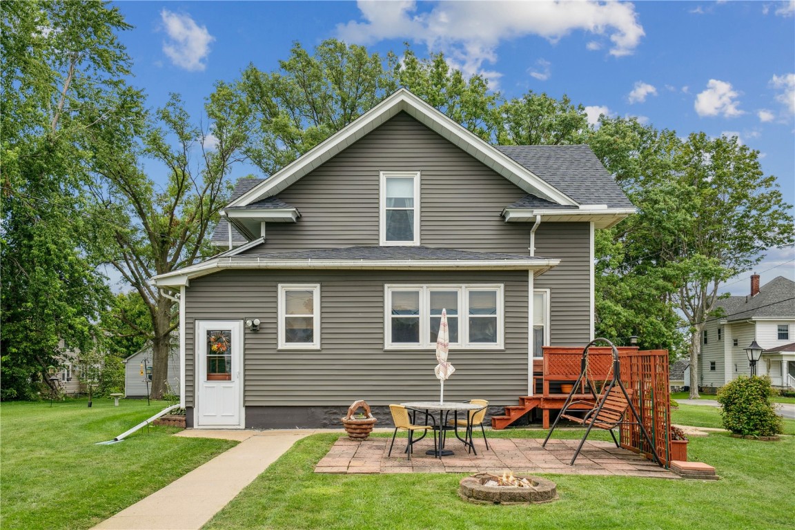 501 Jefferson Avenue Lowden IA 52255