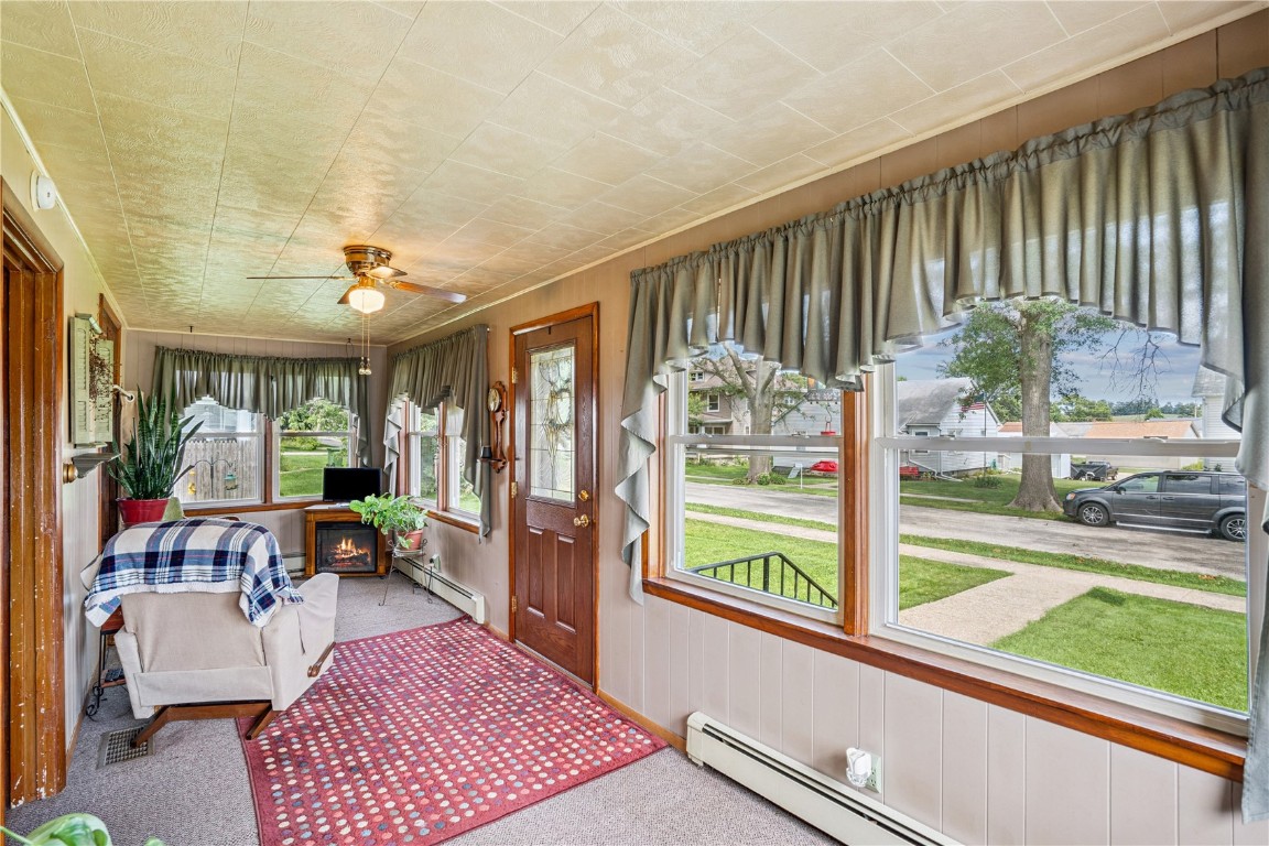 501 Jefferson Avenue Lowden IA 52255
