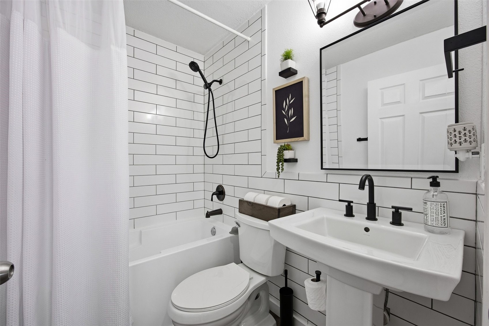 5759 1st Avenue SW Cedar Rapids IA 52405
