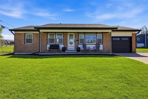5759 1st Avenue SW Cedar Rapids IA 52405