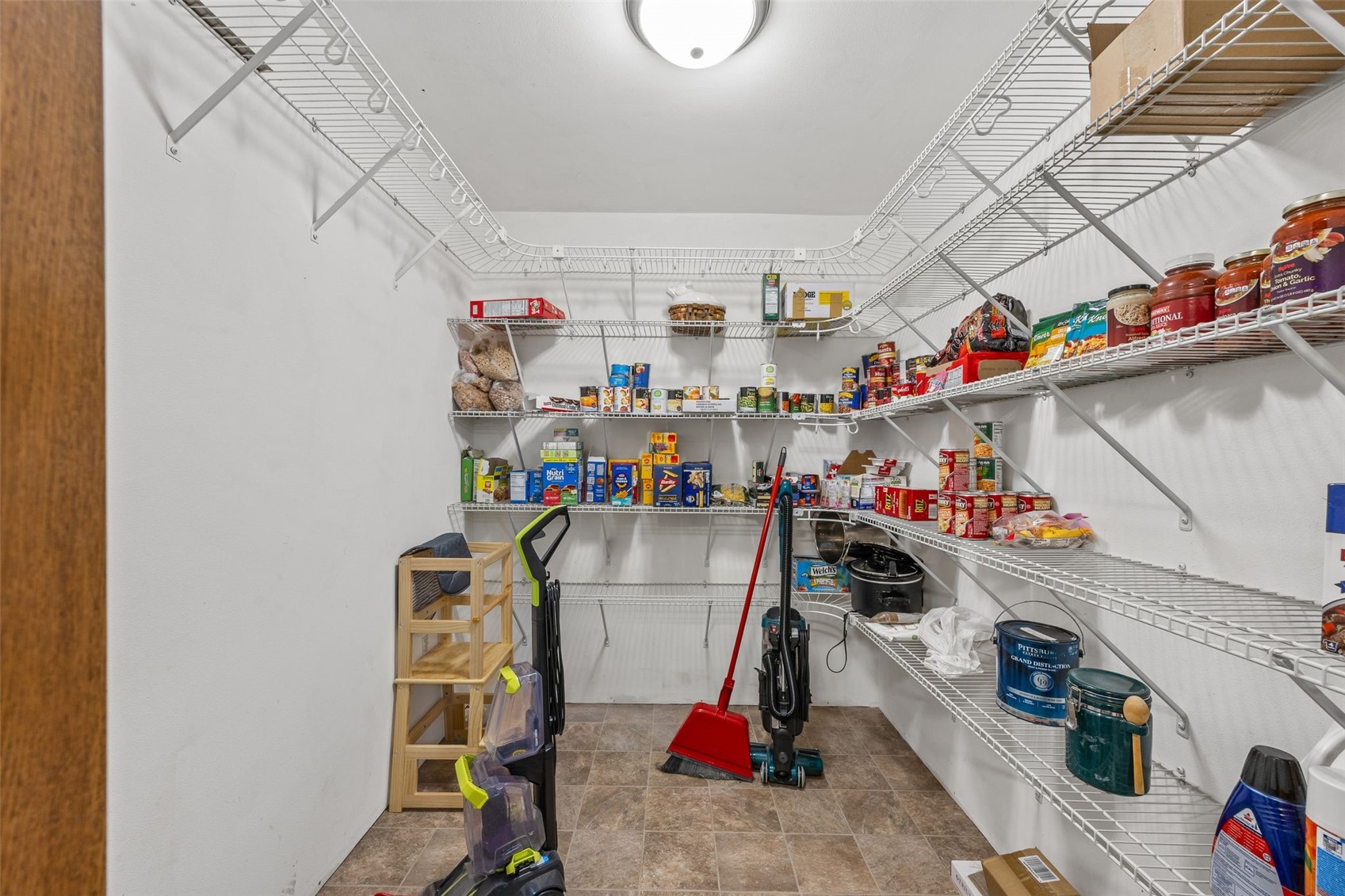 205 N 9th Avenue Vinton IA 52349