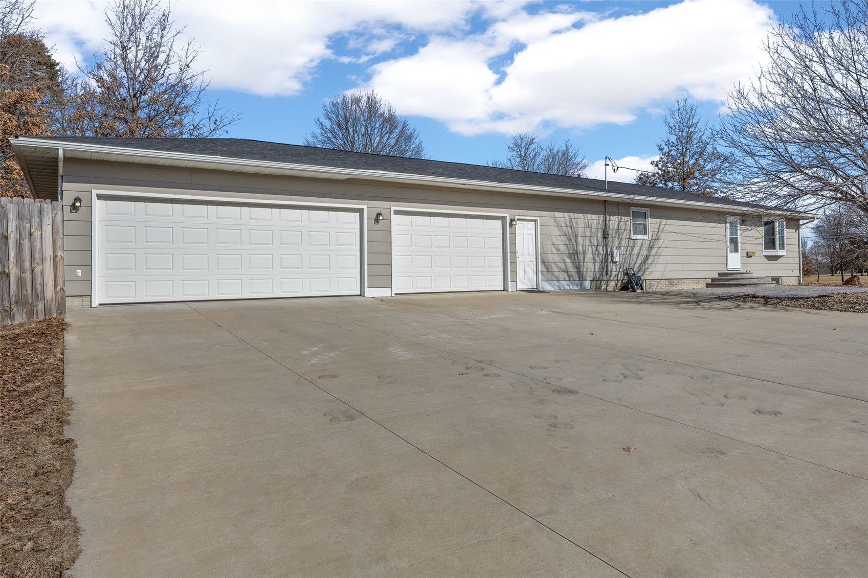 205 N 9th Avenue Vinton IA 52349