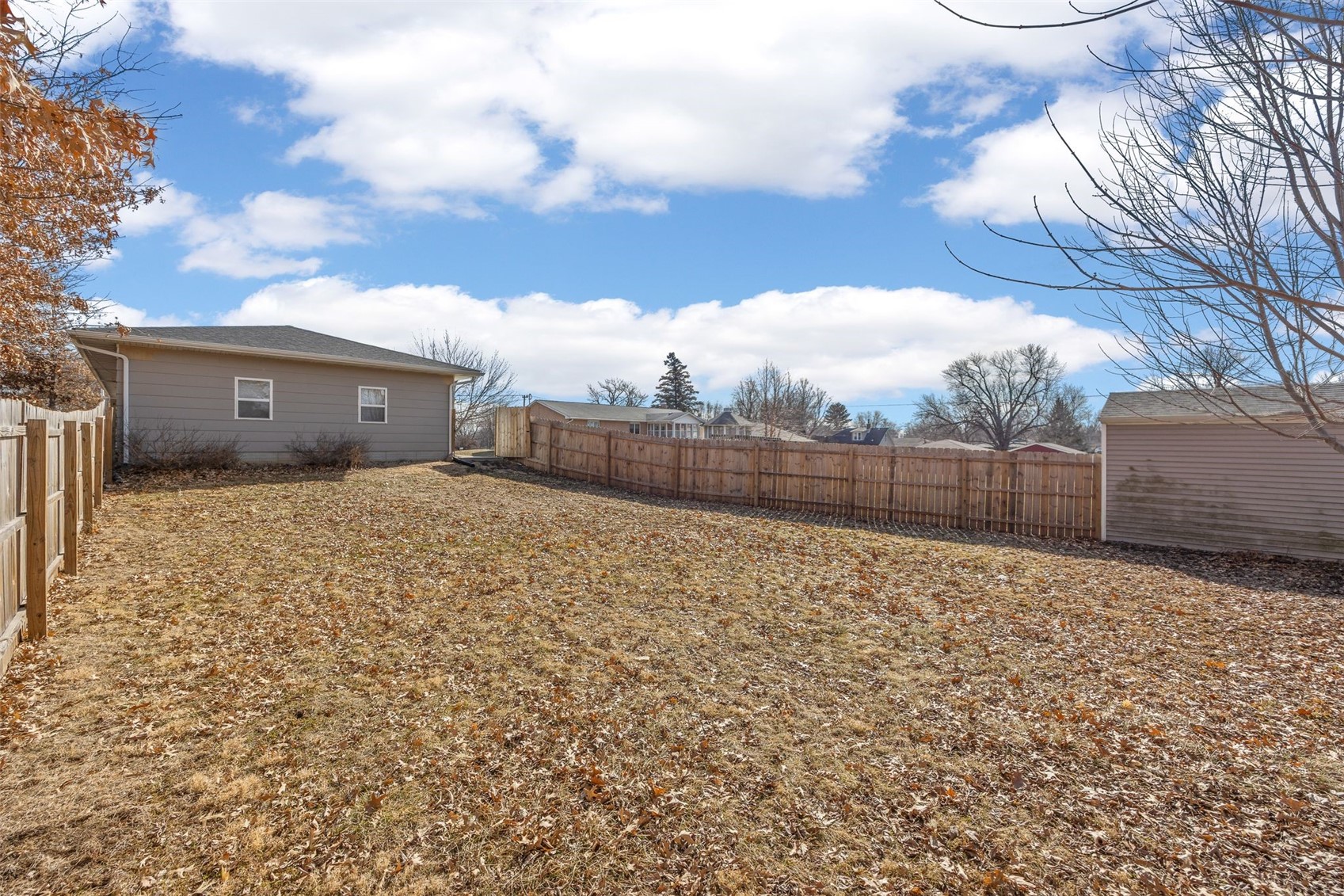 205 N 9th Avenue Vinton IA 52349