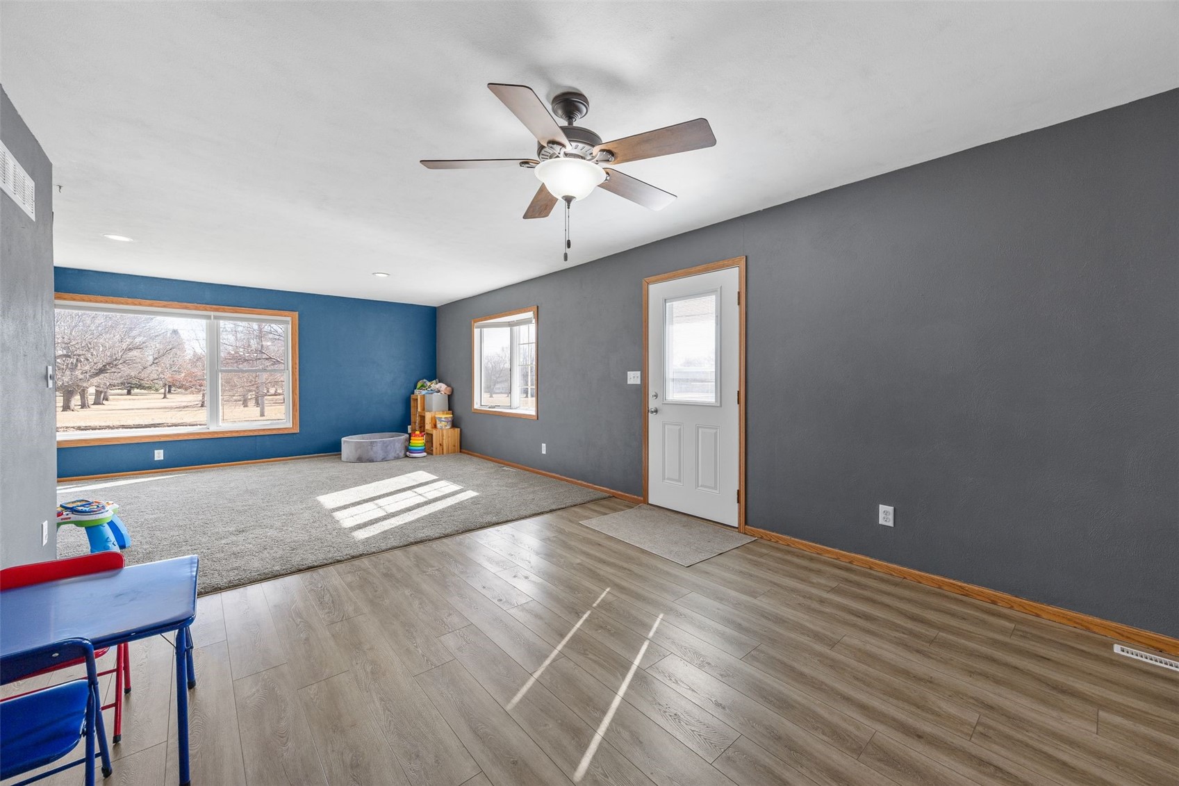 205 N 9th Avenue Vinton IA 52349