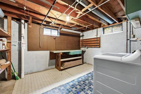 910 Talwrn Court Iowa City IA 52246