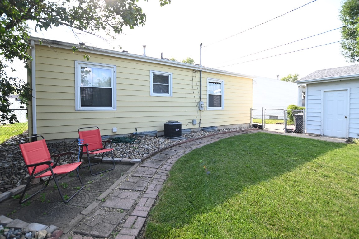 5500 Sharon Lane NW Cedar Rapids IA 52405
