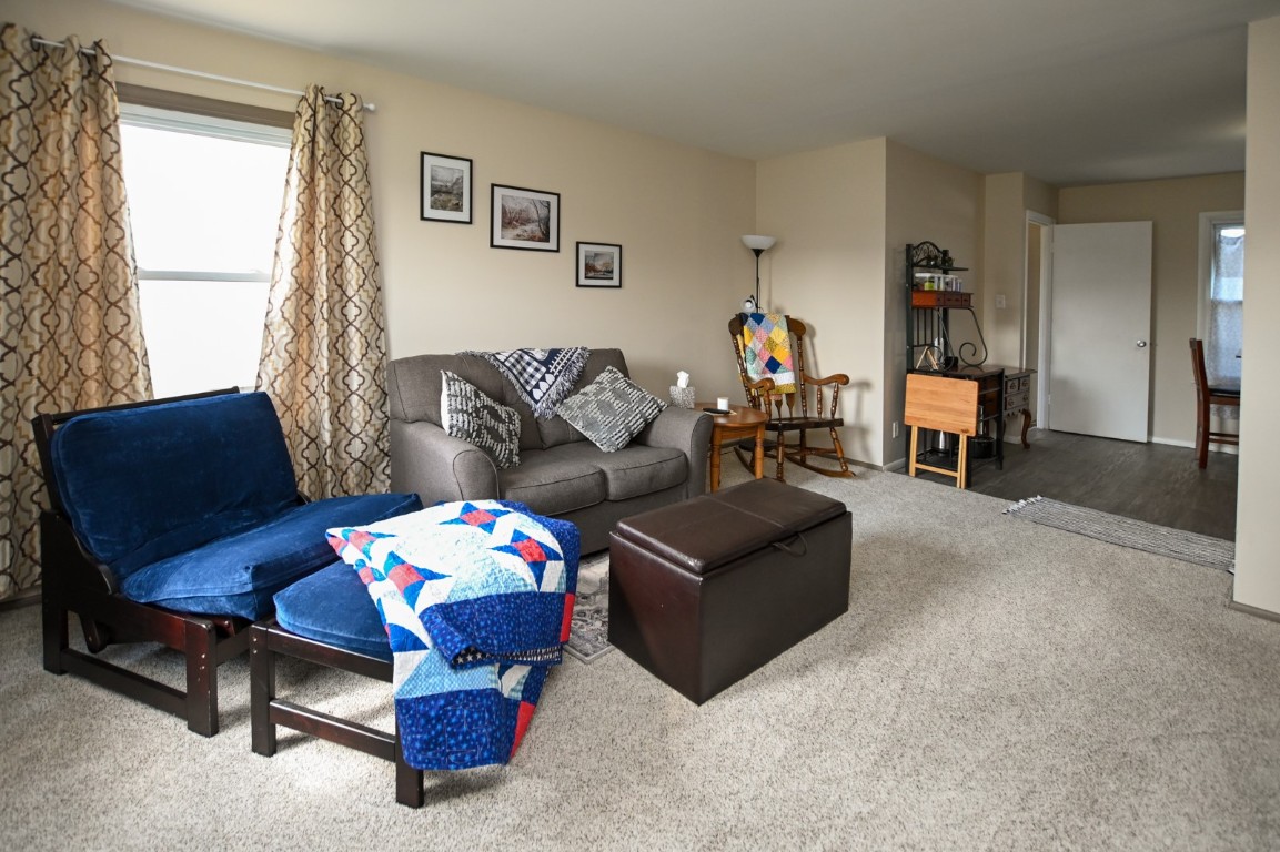 5500 Sharon Lane NW Cedar Rapids IA 52405