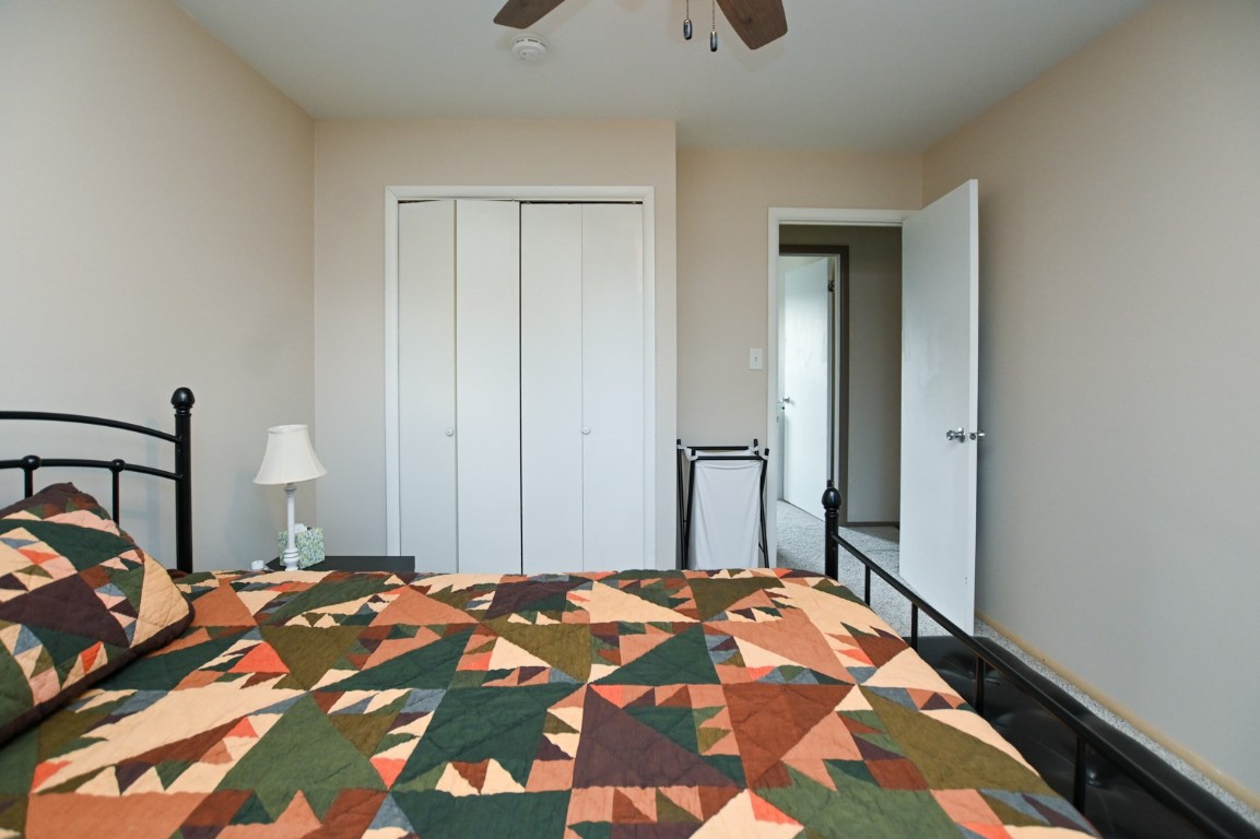 5500 Sharon Lane NW Cedar Rapids IA 52405