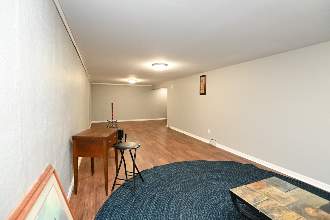 5500 Sharon Lane NW Cedar Rapids IA 52405