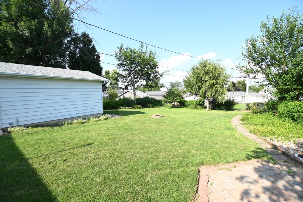 5500 Sharon Lane NW Cedar Rapids IA 52405