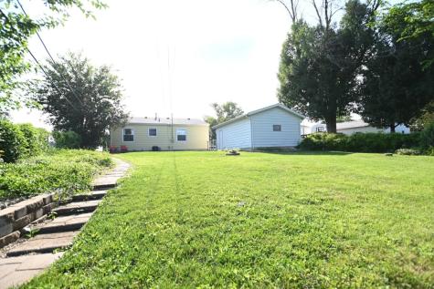 5500 Sharon Lane NW Cedar Rapids IA 52405
