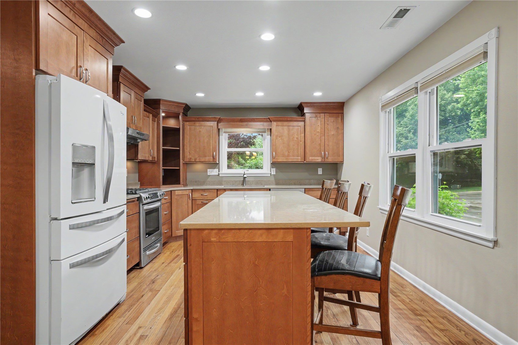115 3rd Street NE Mt Vernon IA 52314