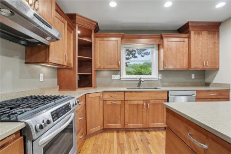 115 3rd Street NE Mt Vernon IA 52314