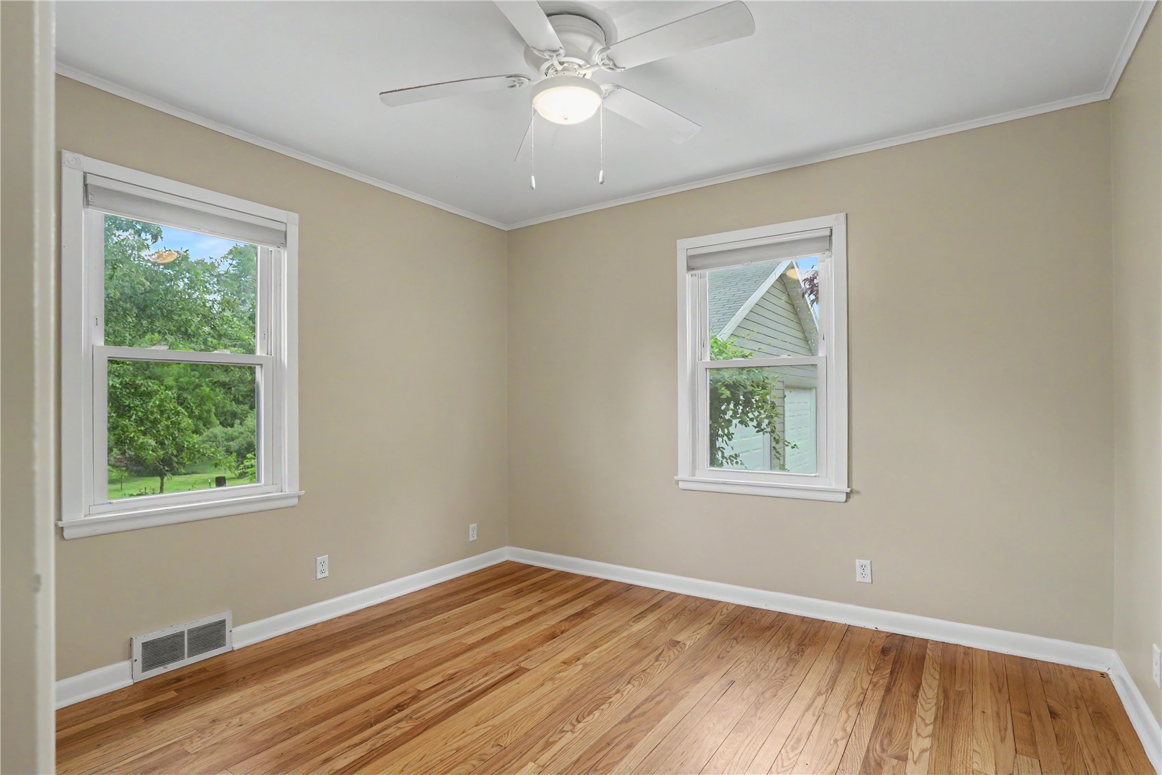 115 3rd Street NE Mt Vernon IA 52314