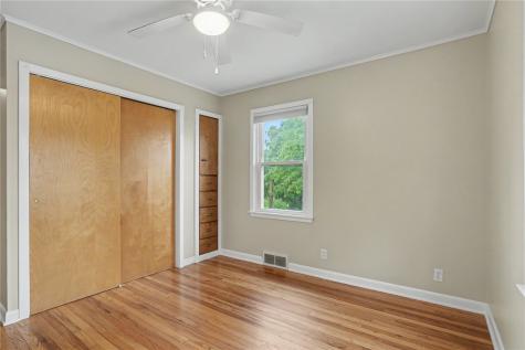 115 3rd Street NE Mt Vernon IA 52314