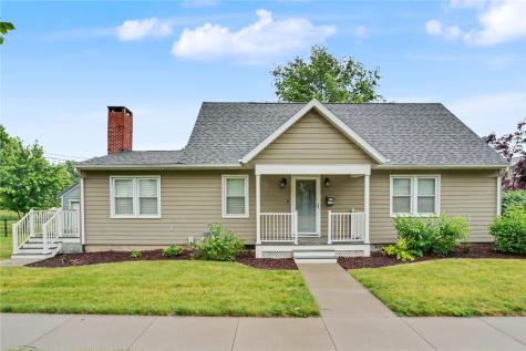 115 3rd Street NE Mt Vernon IA 52314