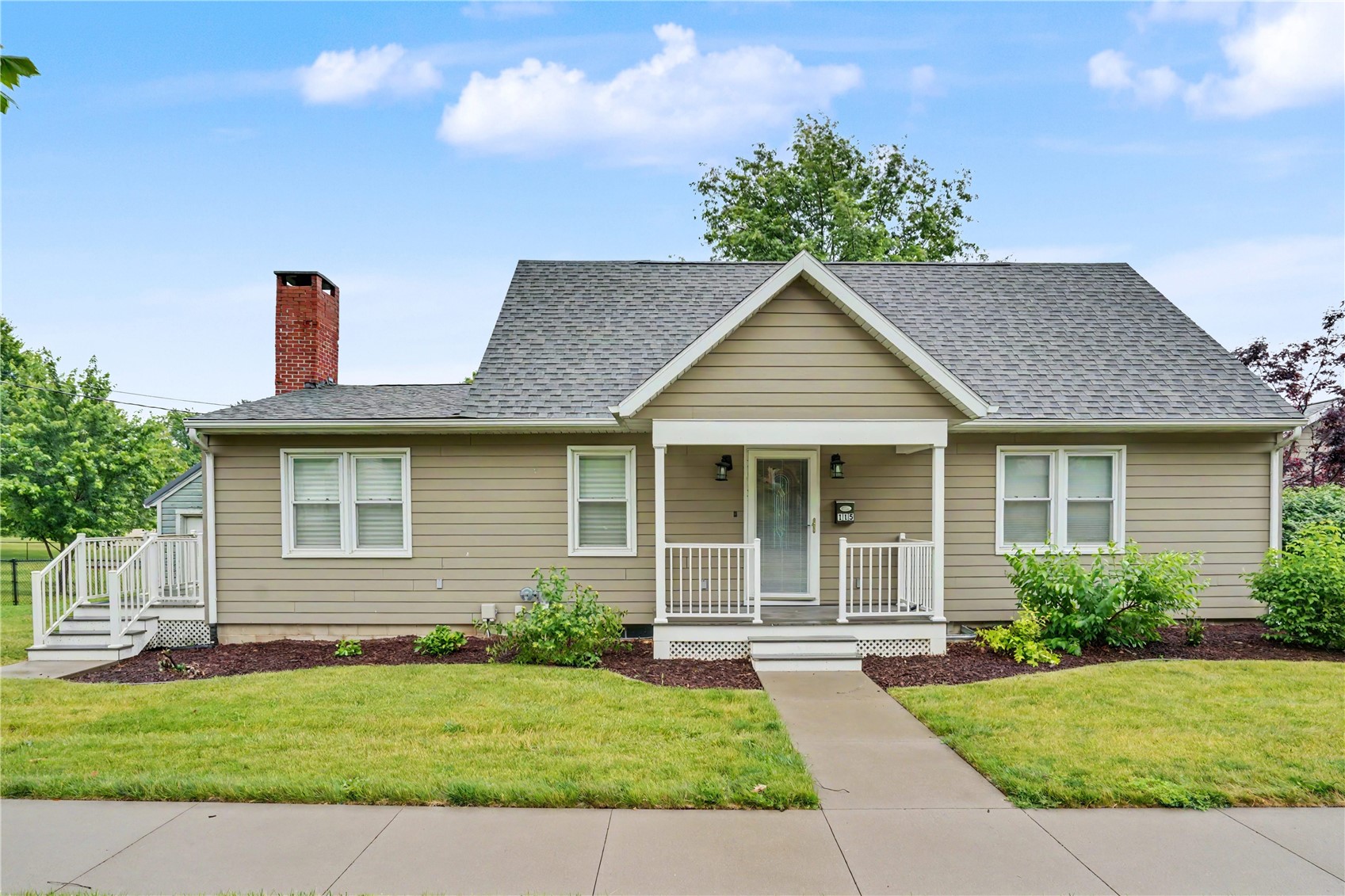 115 3rd Street NE Mt Vernon IA 52314
