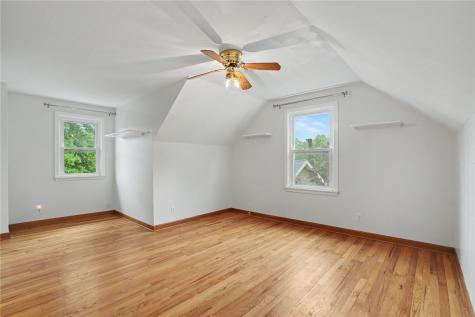 115 3rd Street NE Mt Vernon IA 52314