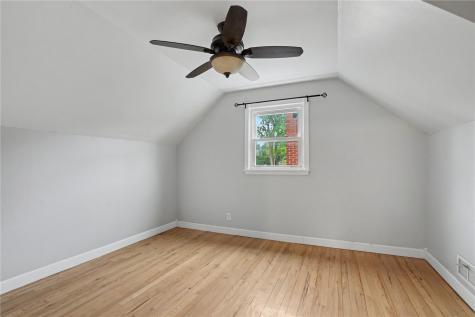 115 3rd Street NE Mt Vernon IA 52314