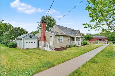 115 3rd Street NE Mt Vernon IA 52314