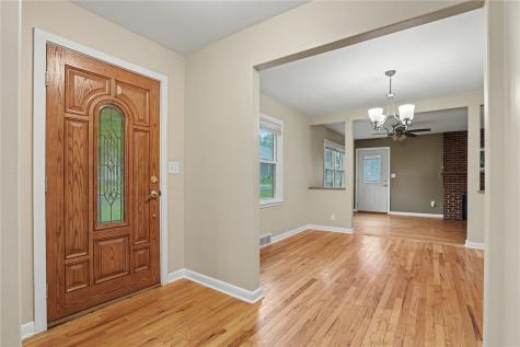 115 3rd Street NE Mt Vernon IA 52314