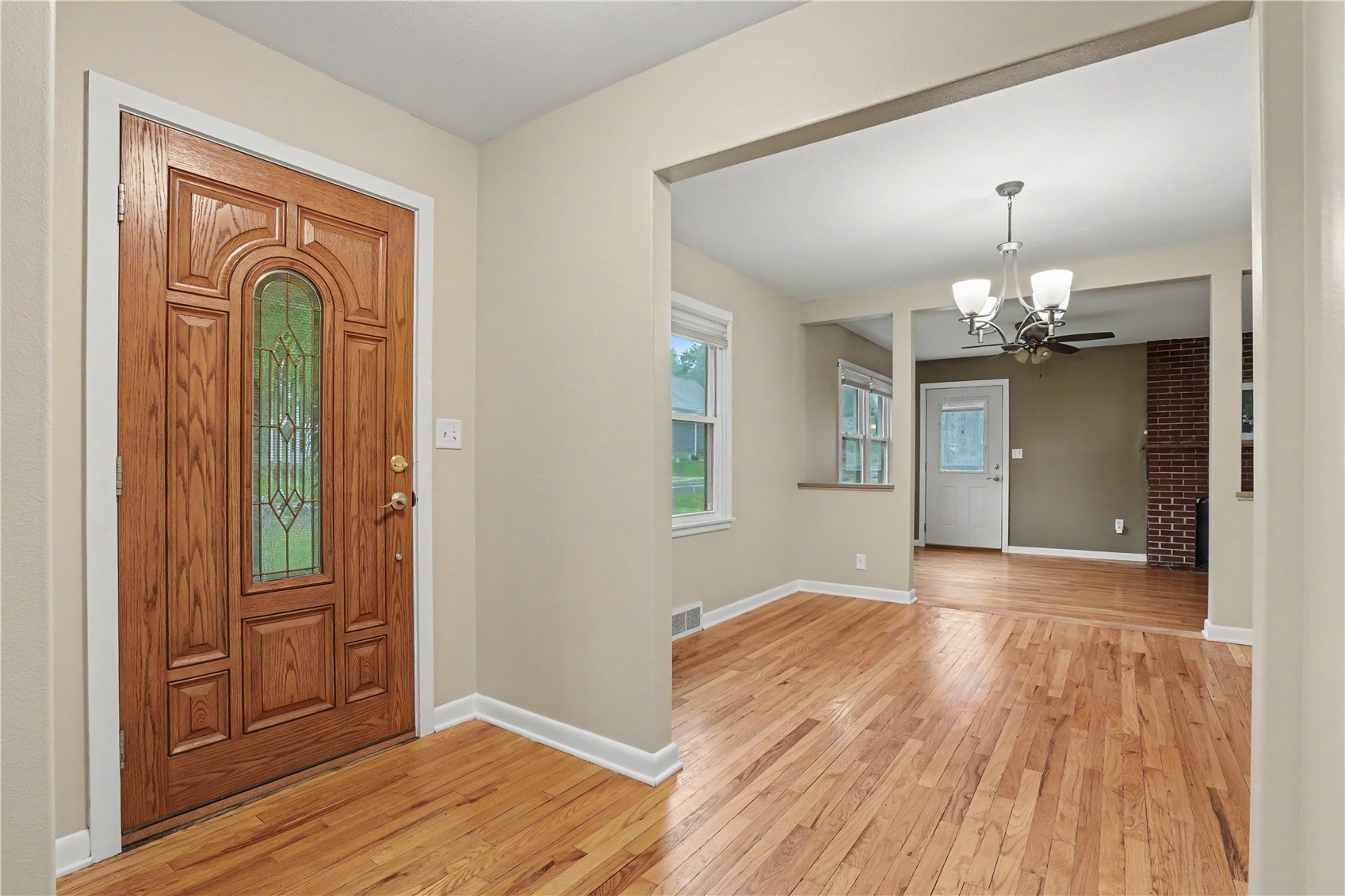 115 3rd Street NE Mt Vernon IA 52314