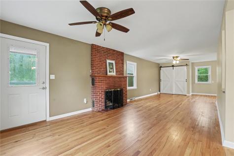 115 3rd Street NE Mt Vernon IA 52314