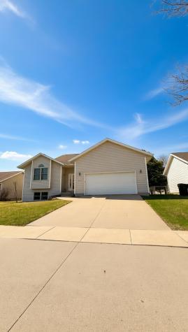 913 Ashford NE Cedar Rapids IA 52402