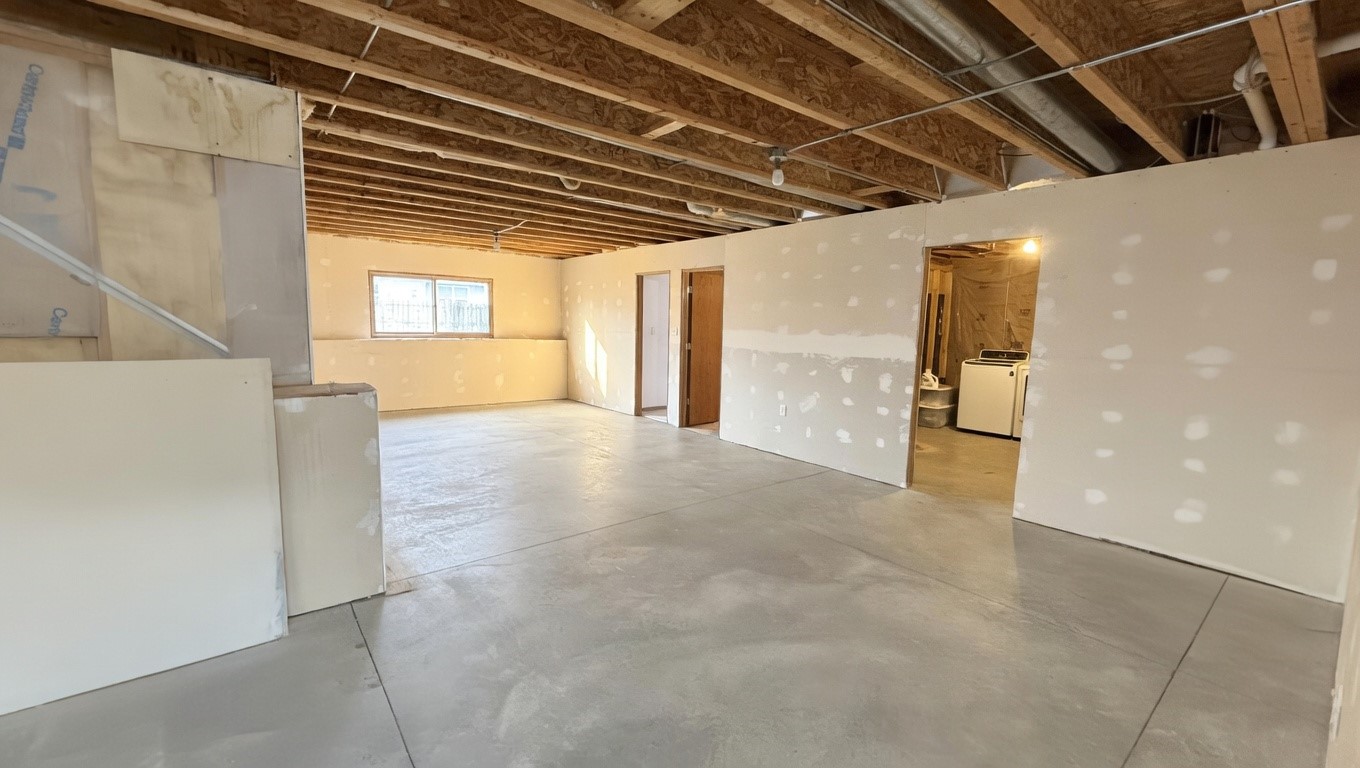 913 Ashford NE Cedar Rapids IA 52402