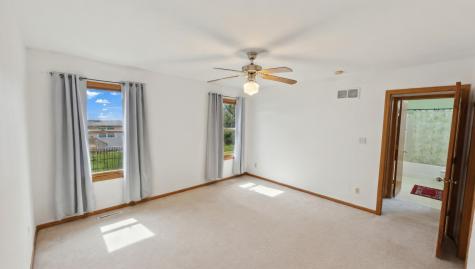 913 Ashford NE Cedar Rapids IA 52402
