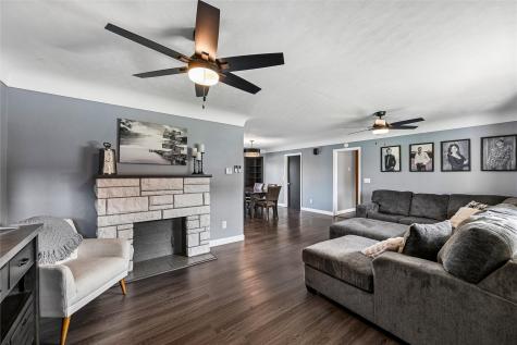 327 3rd Street Atkins IA 52206